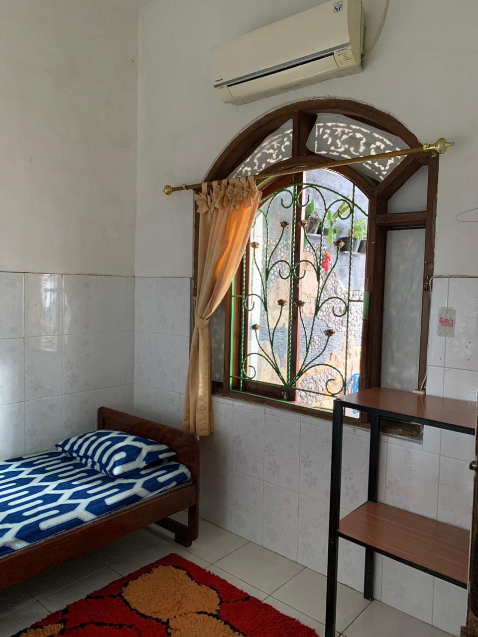 Kamar Depan